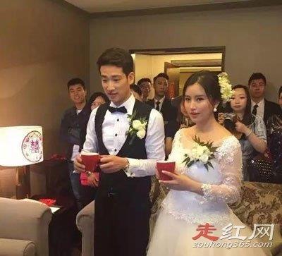 伏玟晓离了几次婚 和薛斌离婚后现任老公是谁