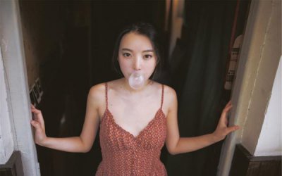 ​和女生玩真心话问什么话题比较好？