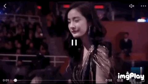 杨幂是妖精转世吗？都是同框出演，她凭什么撩遍全场？