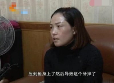 ​孩子在学校磕坏2颗牙，妈妈要求赔偿12万，学校：现在又要涨价