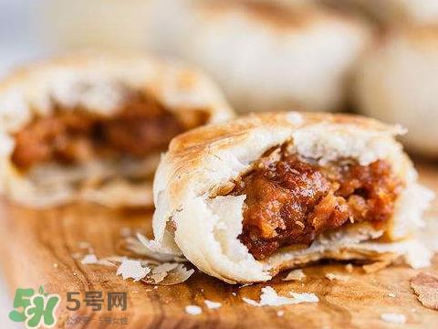 鲜肉月饼可以吃冷的吗 鲜肉月饼微波炉加热吗