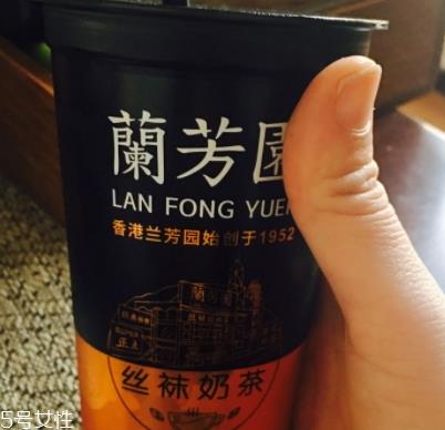 杯装兰芳园丝袜奶茶怎么喝？无需冲泡的便携奶茶