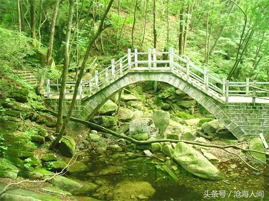 南阳内乡宝天曼风景区